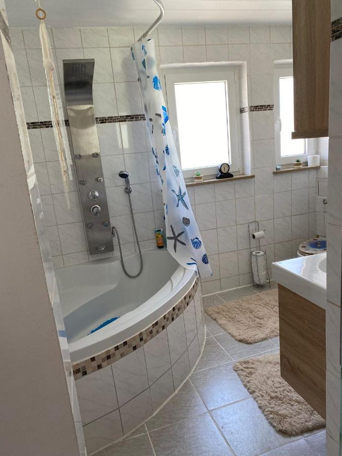 Ferienwohnung Zur Roni Treuchtlingen Buitenkant foto